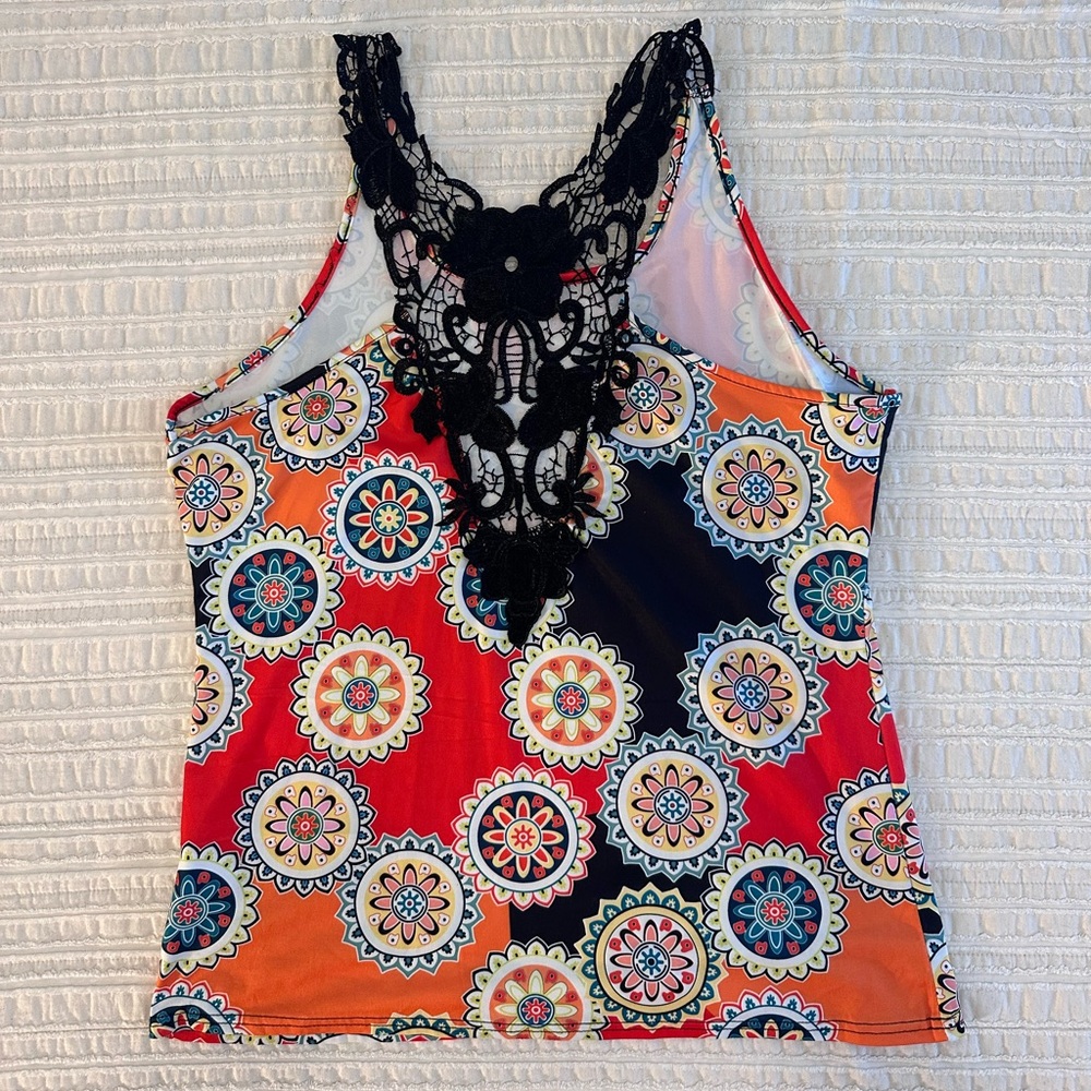 Multicolored ladies tank top with black lace. - Picture 2 of 2